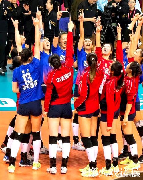上海女排击败江苏队继续领跑排超联赛，榜首大战折射中国女排新老交替整体格局